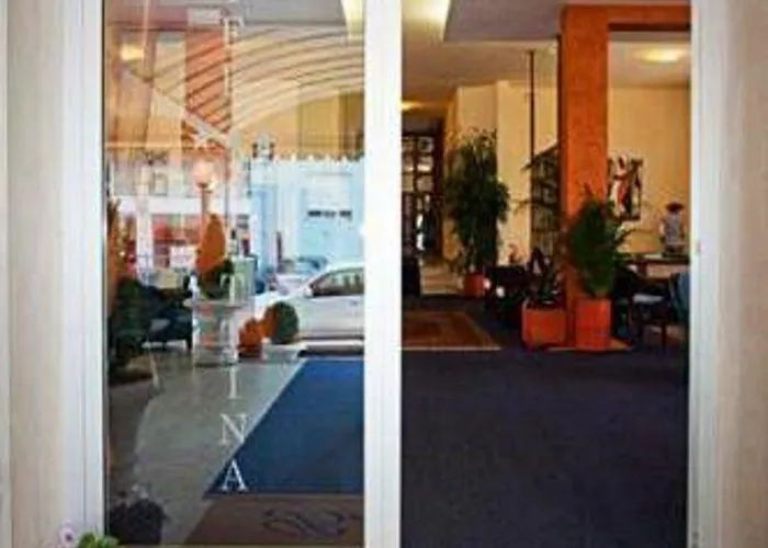 Hotel Bettina 3*
